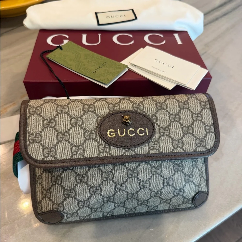 Gucci GG Web Supreme Canvas Crossbody Belt Bag - Picture 2 of 7